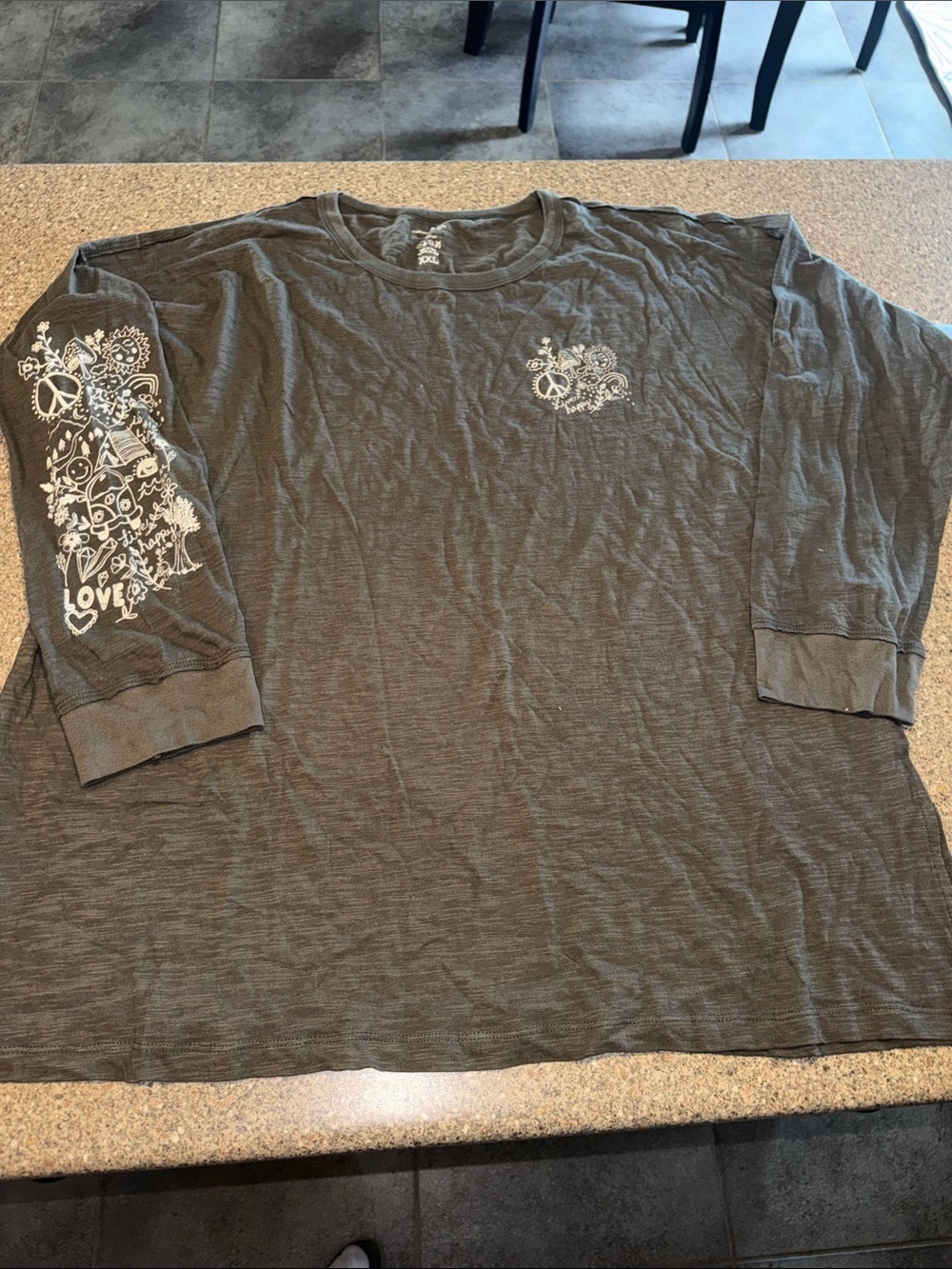 NATURAL LIFE Olive Green Long Sleeve Graphic Top